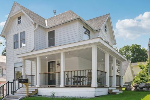 109 Pine St E, Stillwater, MN, 55082-5108 | Card Image
