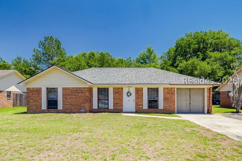 1750 Ashton Dr, Hinesville, GA, 31313-9110 | Card Image