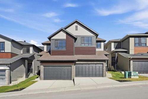 111 Heritage Manor, Cochrane, AB, T4C3K8 | Card Image