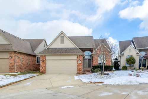 52556 Westcreek Drive, Macomb, MI, 48042 | Card Image