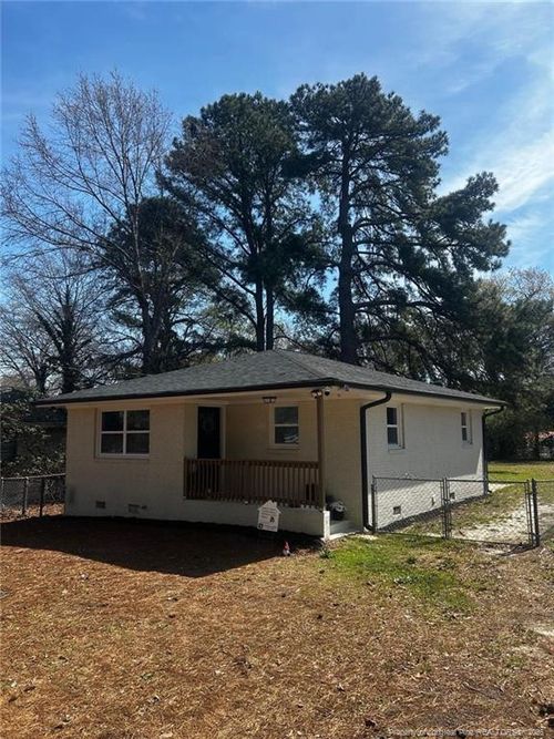705 Eva Cir, Spring Lake, NC, 28390-2727 | Card Image