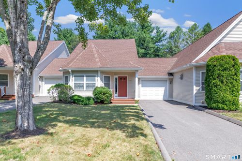 182-182 Summerfield Gdns, Shelton, CT, 06484-6309 | Card Image