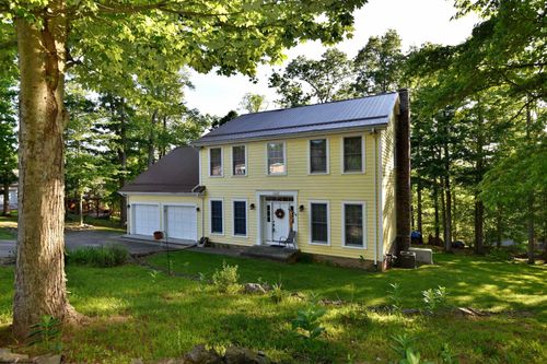 3008 Dogwood Rd, Bridgeport, WV, 26330-9395 | Card Image