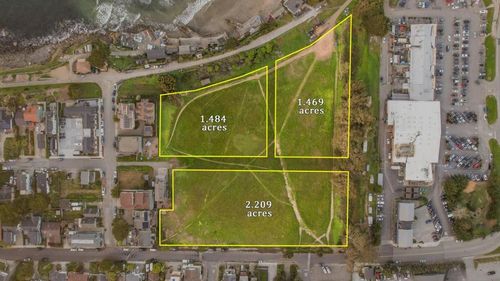 315 San Pedro Ave, Pacifica, CA, 94044-3938 | Card Image