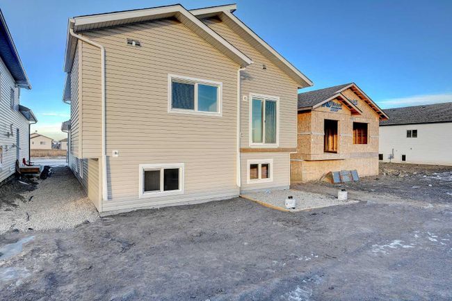 9095 80 Avenue, Home with 3 bedrooms, 3 bathrooms and 4 parking in Grande Prairie AB | Image 21