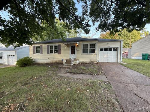 10218 Unicorn Dr, Saint Louis, MO, 63137-2039 | Card Image