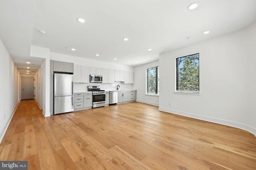 unit-302-1801 Fairmount Ave, PHILADELPHIA, PA, 19130-2895 | Card Image