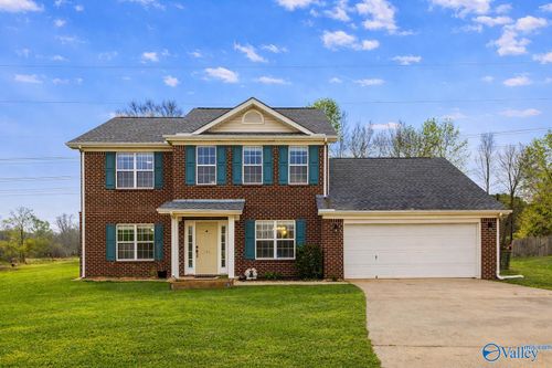 124 Vandenberg Ln, Harvest, AL, 35749-9360 | Card Image
