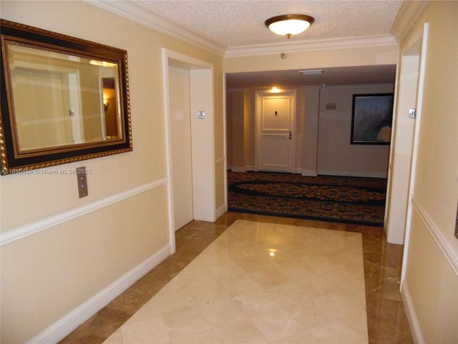 APT-1711 - 3530 Mystic Pointe Dr, Condo with 2 bedrooms, 2 bathrooms and null parking in Aventura FL | Image 27