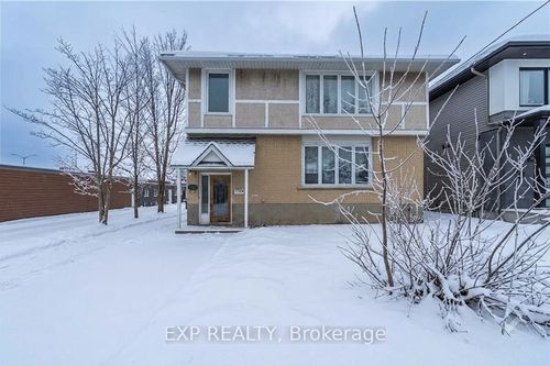 3-813 Norton Avenue, Britannia Heights - Queensway Terrace N and Area, ON, K2B5P5 | Card Image