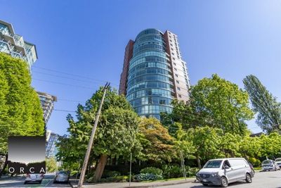 2001 - 1888 Alberni St, Condo with 4 bedrooms, 4 bathrooms and 3 parking in Vancouver BC | Image 1