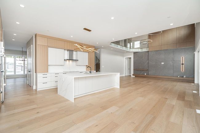 12230 267 St, House other with 8 bedrooms, 9 bathrooms and 3 parking in Maple Ridge BC | Image 12