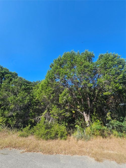 7406 White Oak Dr, Lago Vista, TX, 78645 | Card Image