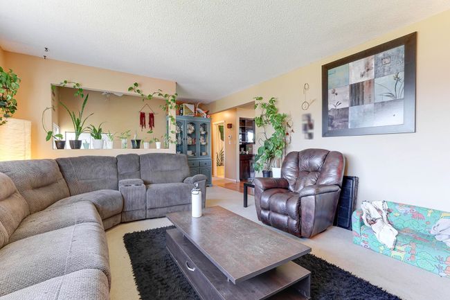 32059 Melmar Avenue, House other with 4 bedrooms, 2 bathrooms and 4 parking in Abbotsford BC | Image 4