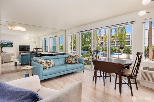 apt-103-201 2nd St S, Kirkland, WA, 98033-6530 | Card Image