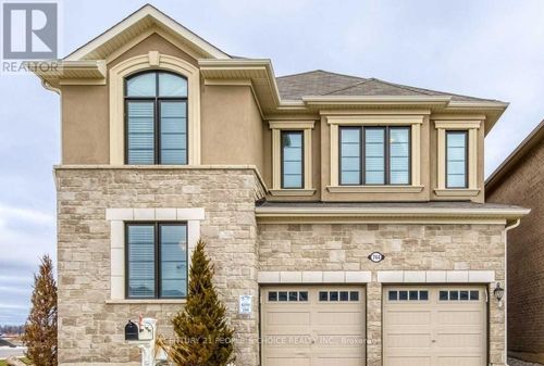 744 Kennedy Cir W, Milton, ON, L9E1R9 | Card Image
