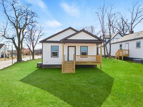 1007 Armstrong Ave, Kansas City, KS, 66102-4442 | Card Image