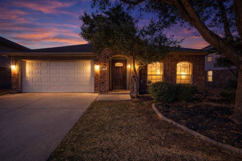 105 Thoroughbred Drive, Krum, TX, 76249 | Card Image