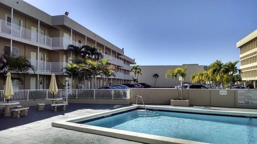 a19-6580 Santona St, Coral Gables, FL, 33146-3156 | Card Image