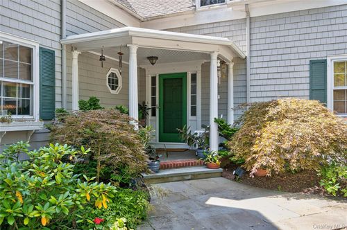 61 Weir Ln, Locust Valley, NY, 11560-1631 | Card Image