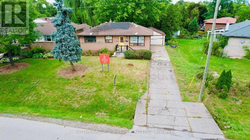 499 Valley Dr, Oakville, ON, L6L4L9 | Card Image