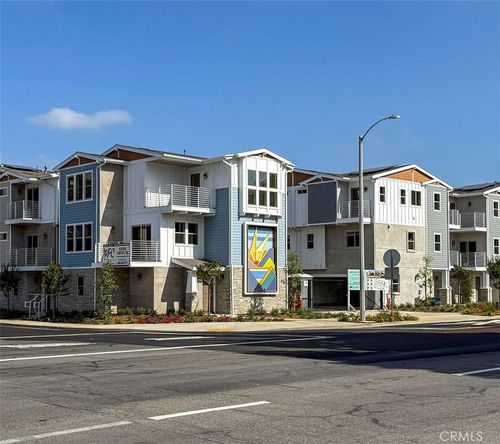 2109 N White Ave, La Verne, CA, 91750-5667 | Card Image