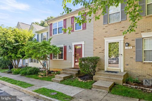 122 Dorset Ln, WARRENTON, VA, 20186-2629 | Card Image