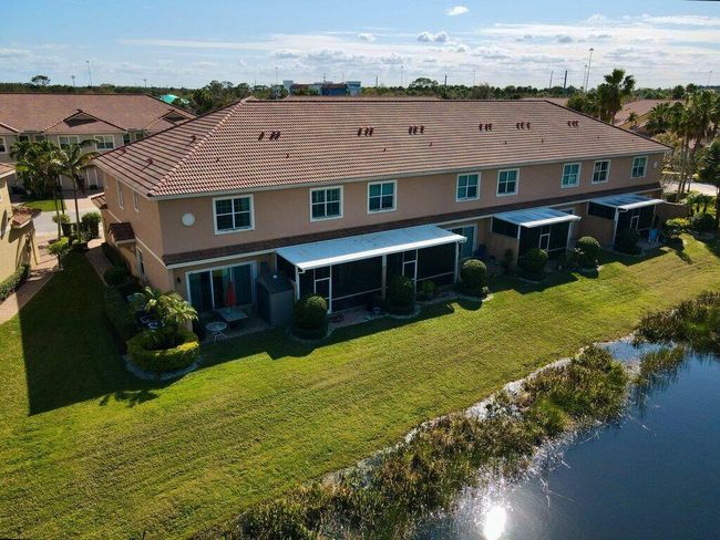 651 Sw Glen Crest Way, Condo with 3 bedrooms, 3 bathrooms and null parking in Stuart FL | Image 70