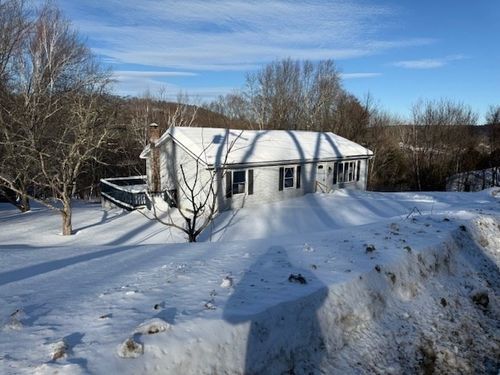 352 Reed St, Warren, MA, 01083-7964 | Card Image