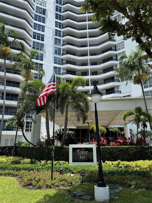 ph10-3400 Ne 192nd St, Aventura, FL, 33180-2462 | Card Image