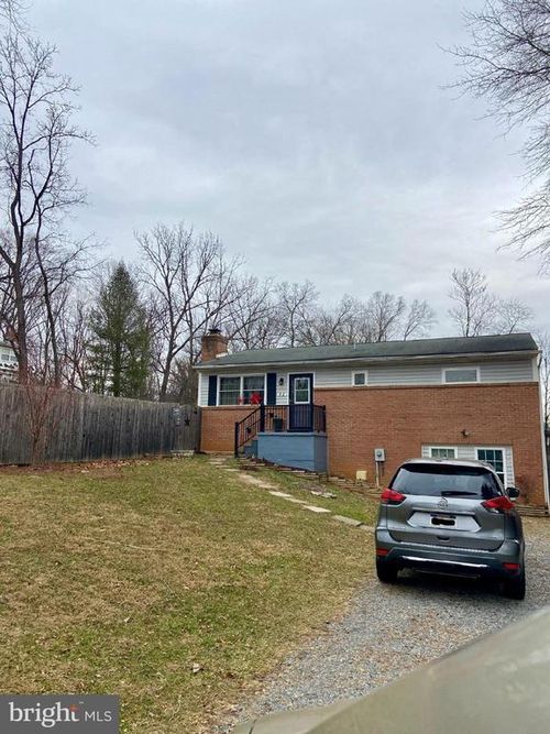 32 Scott Dr, SHEPHERDSTOWN, WV, 25443-4649 | Card Image