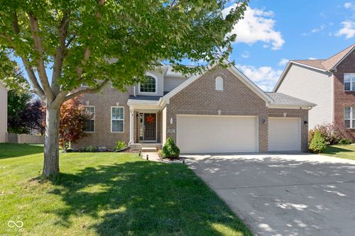 7806 Sea Eagle Cir, Zionsville, IN, 46077-4409 | Card Image