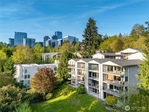 401-321 Bellevue Way Se, Bellevue, WA, 98004-6650 | Card Image