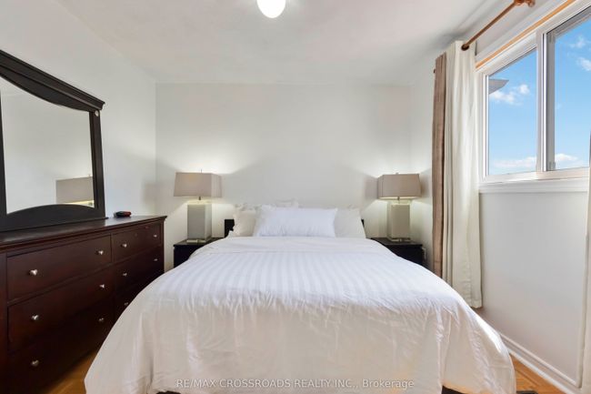 80 Wright Cres, House attached with 3 bedrooms, 2 bathrooms and 1 parking in Ajax ON | Image 21