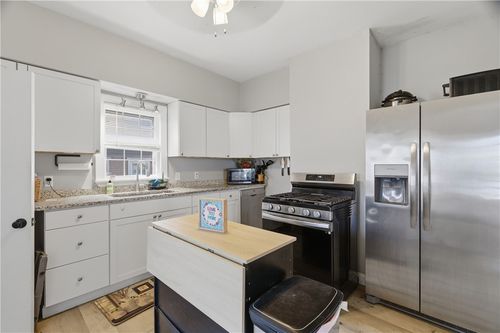 25 Hoppin Ave, Riverside, RI, 02915-4308 | Card Image