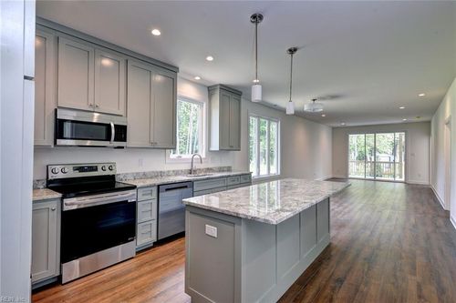 3555 O D I St, West Point, VA, 23181-9744 | Card Image