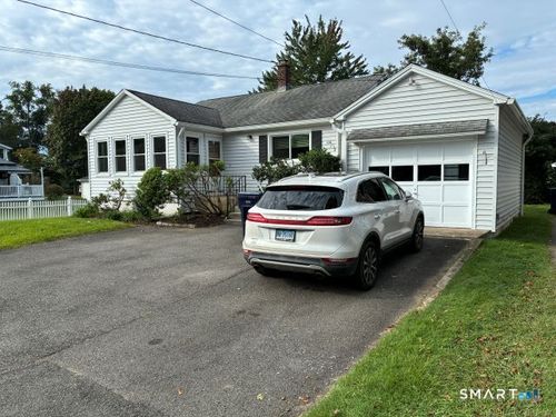 104 Meadow St, Seymour, CT, 06483-2941 | Card Image