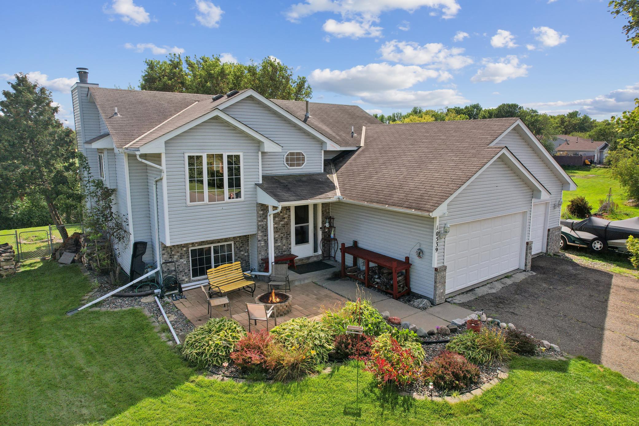 61st St, Albertville, MN 55301