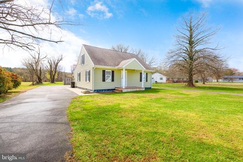 618 Academy Ave, FEDERALSBURG, MD, 21632-2600 | Card Image