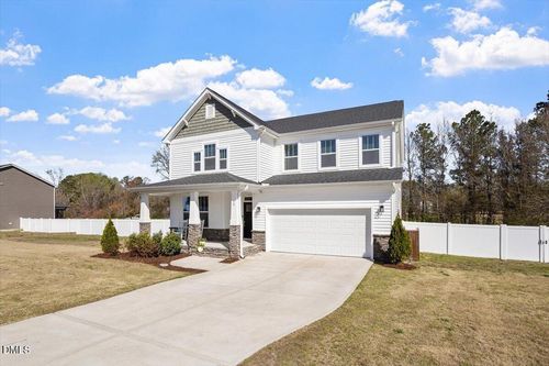 68 Salem Village Dr, Fuquay Varina, NC, 27526-2724 | Card Image