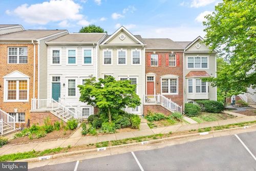 10032 Moxleys Ford Ln, Bristow, VA, 20136-3001 | Card Image