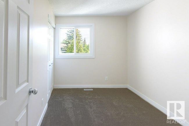 102 Primrose Gdns Nw, Townhouse with 3 bedrooms, 2 bathrooms and null parking in Edmonton AB | Image 12