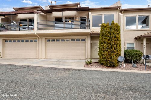 969 N Fairway Dr, Dewey-Humboldt, AZ, 86327-5825 | Card Image