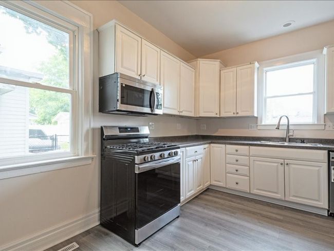 1308 A Ave Nw, House other with 4 bedrooms, 2 bathrooms and null parking in Cedar Rapids IA | Image 8