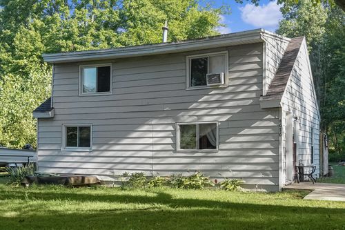 4676 Fruitport Rd, Fruitport, MI, 49415-8726 | Card Image