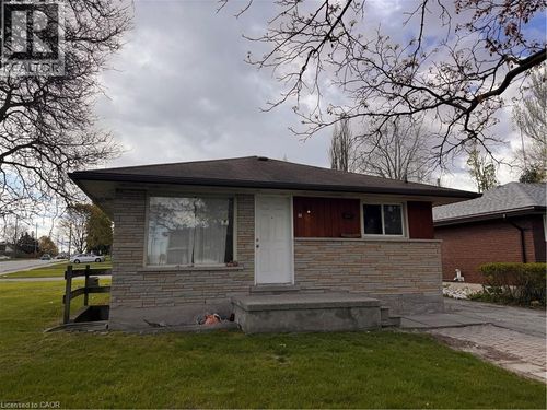 105 Marshall Street, Waterloo, ON, N2J2T5 | Card Image