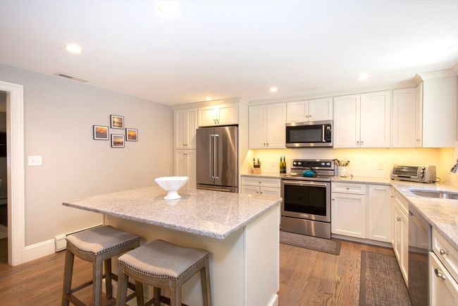2 - 476 King St, Condo with 2 bedrooms, 2 bathrooms and 4 parking in Cohasset MA | Image 12