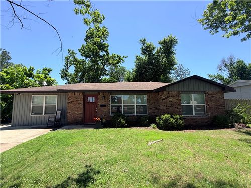 1006 Se 4th St, Bentonville, AR, 72712-6023 | Card Image