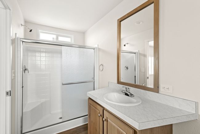 primary ensuite | Image 9