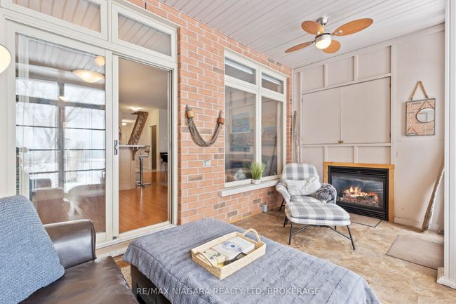 1069 Beach Blvd, House attached with 2 bedrooms, 4 bathrooms and 2 parking in Hamilton ON | Image 13
